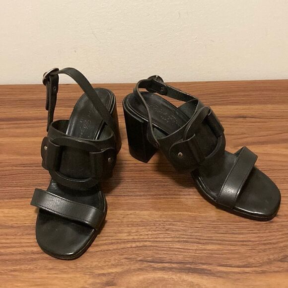 Robert Clergerie Black Chunky Square Toe Sandals with Block Heel. Size 6B. - Picture 1 of 9